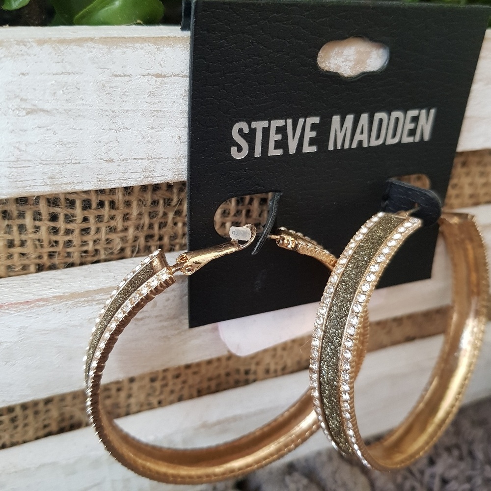 Steve Madden Earring